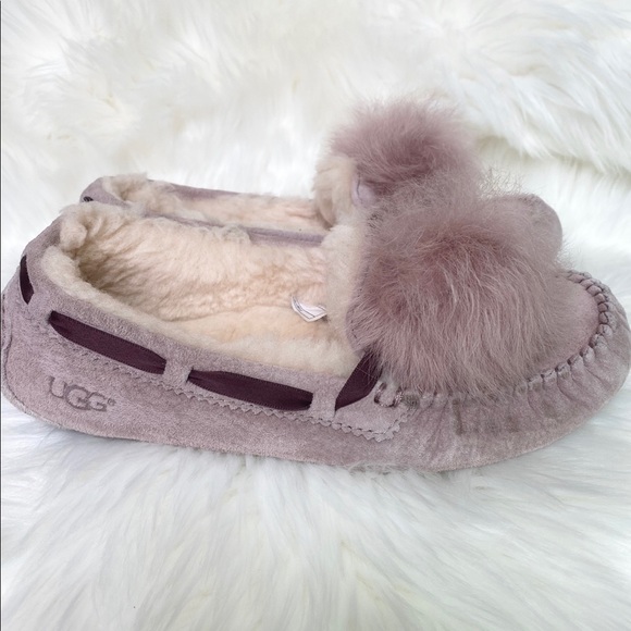 ugg dakota water resistant genuine sheepskin pompom slipper